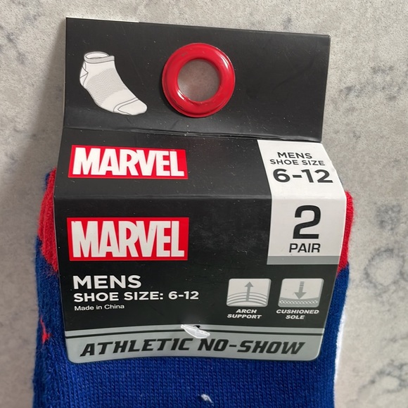 Marvel Captain America Socks - Picture 2 of 4